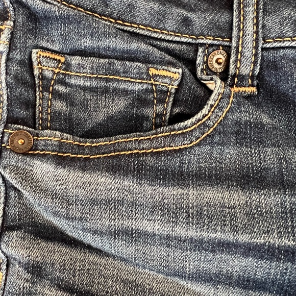 American Eagle Outfitters Blue Jean Shorts - Picture 6 of 11